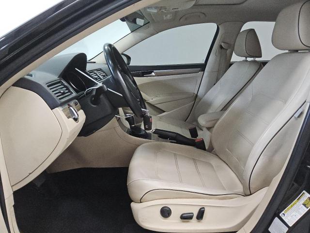 Photo 7 from auction – 2016 VOLKSWAGEN PASSAT SE with VIN 1VWBT7A35GC065546