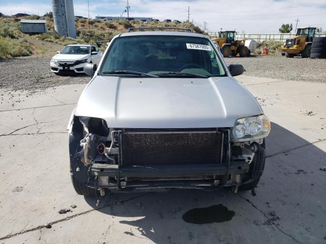 Photo 5 from auction – 2005 FORD ESCAPE HEV with VIN 1FMCU95H65KB77972