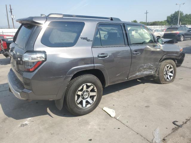 Photo 3 from auction – 2020 TOYOTA 4RUNNER SR with VIN JTEBU5JR6L5739478