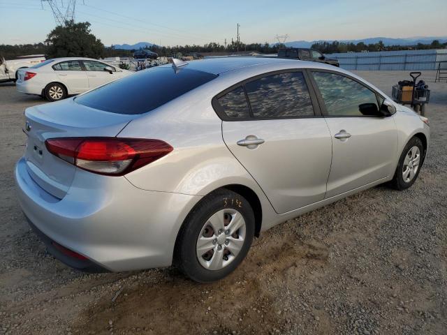 Photo 3 from auction – 2018 KIA FORTE LX with VIN 3KPFK4A76JE184800