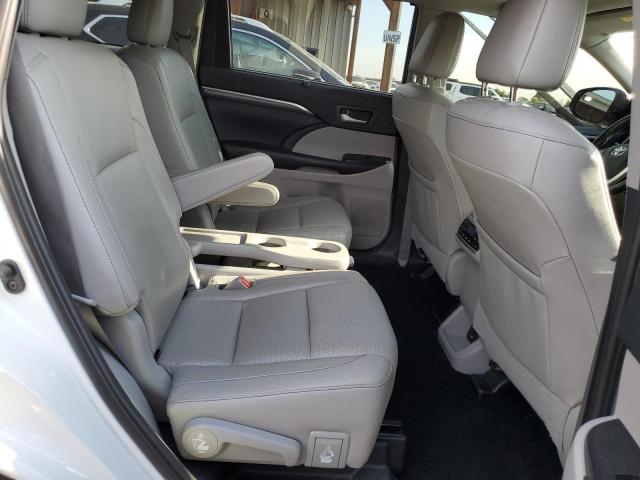 Photo 11 from auction – 2019 TOYOTA HIGHLANDER with VIN 5TDDZRFH2KS709523