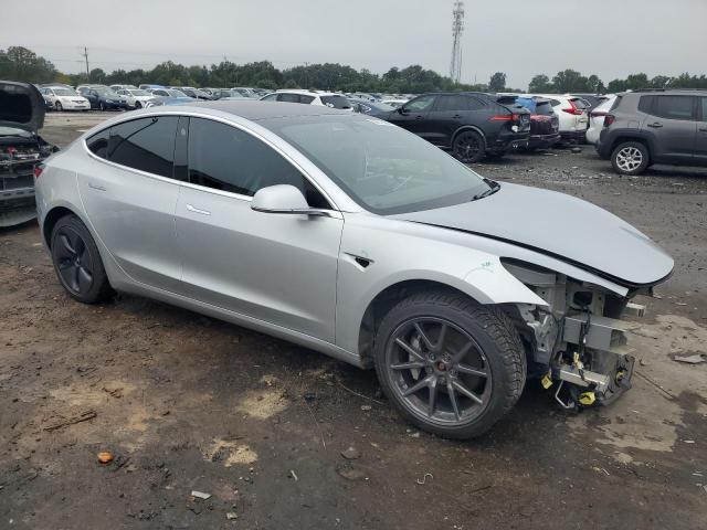 Photo 4 from auction – 2018 TESLA MODEL 3 with VIN 5YJ3E1EB0JF114596