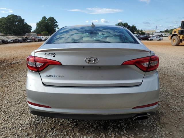 Photo 6 from auction – 2017 HYUNDAI SONATA SE with VIN 5NPE24AF4HH470444
