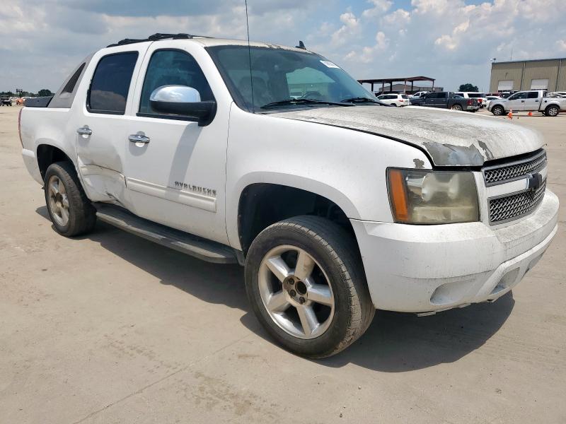 Photo 4 from auction – 2011 CHEVROLET AVALANCHE with VIN 3GNMCEE01BG384407