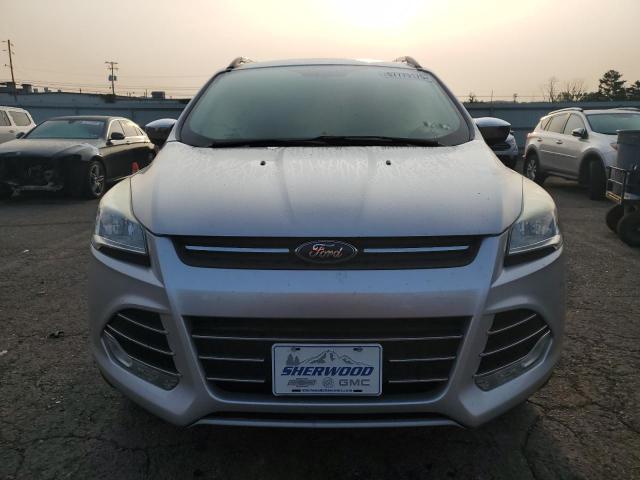 Photo 5 from auction – 2016 FORD ESCAPE SE with VIN 1FMCU9GX5GUA17271
