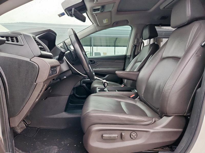 Photo 7 from auction – 2018 HONDA ODYSSEY TOURING with VIN 5FNRL6H85JB048995