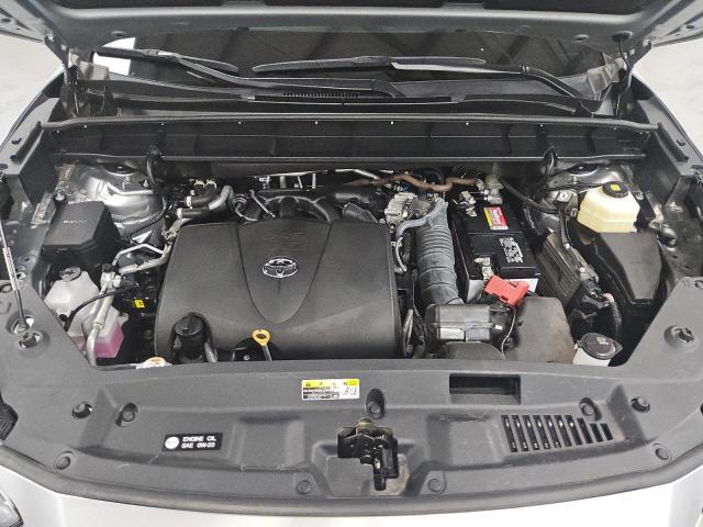 Photo 12 from auction – 2022 TOYOTA HIGHLANDER with VIN 5TDGZRAH5NS143379