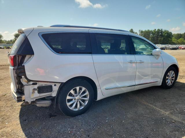 Photo 3 from auction – 2018 CHRYSLER PACIFICA T with VIN 2C4RC1EG3JR131294