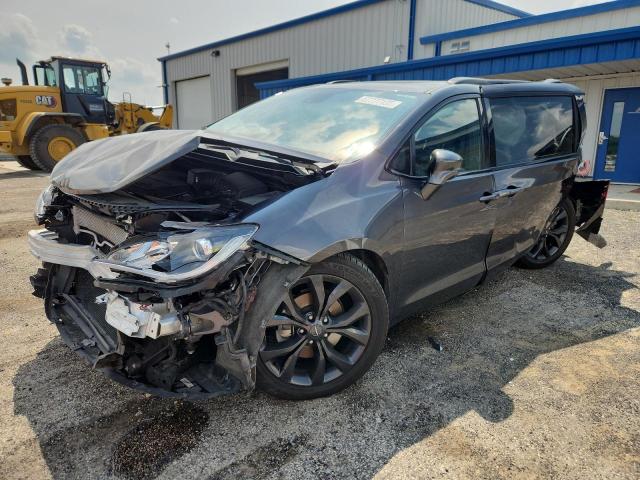 CHRYSLER PACIFICA LIMITED 2020 with VIN 2C4RC1GG7LR260350 - Photo from auction