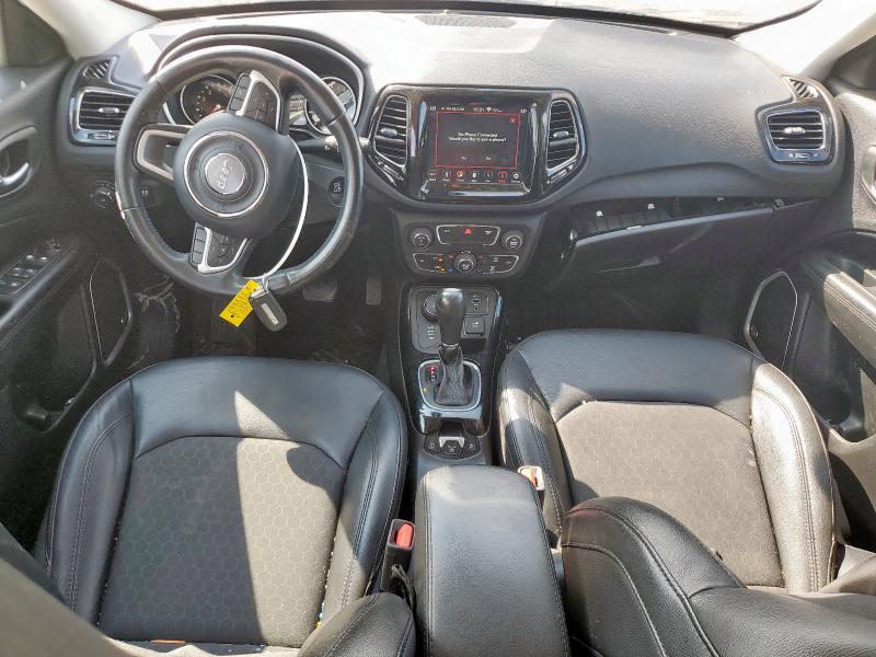 Photo 8 from auction – 2019 JEEP COMPASS LATITUDE with VIN 3C4NJDBB5KT697664