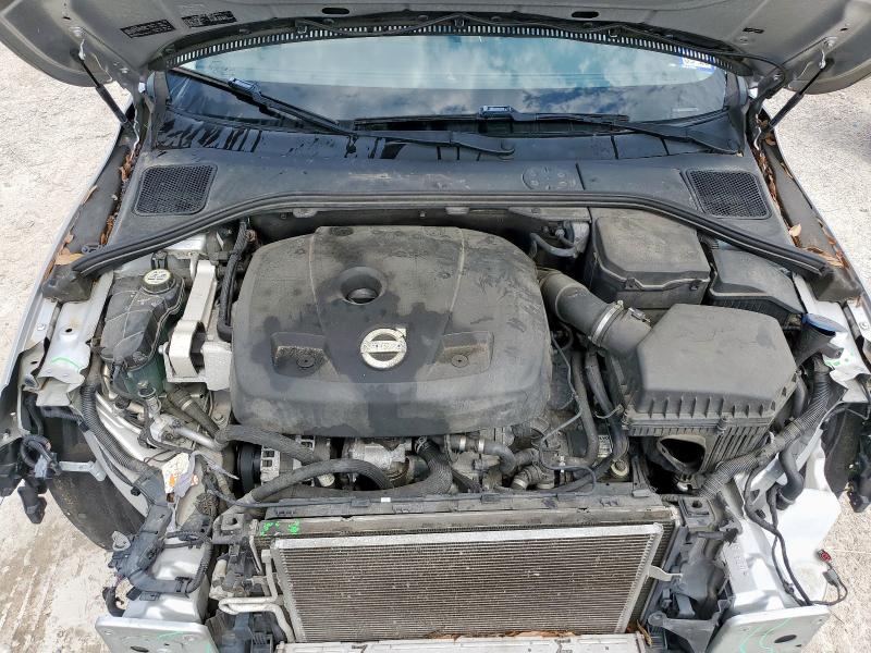 Photo 11 from auction – 2015 VOLVO S60 PREMIER with VIN YV140MFB7F1310645