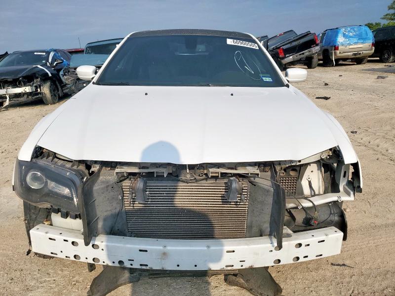 Photo 5 from auction – 2017 CHRYSLER 300 S with VIN 2C3CCABG0HH668980