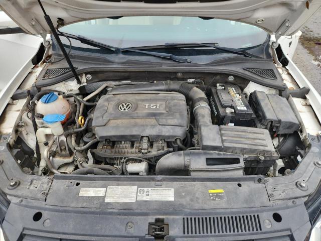 Photo 11 from auction – 2015 VOLKSWAGEN PASSAT S with VIN 1VWAS7A33FC079541