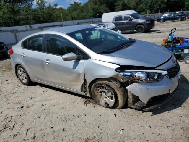 Photo 4 from auction – 2015 KIA FORTE LX with VIN KNAFK4A6XF5292408