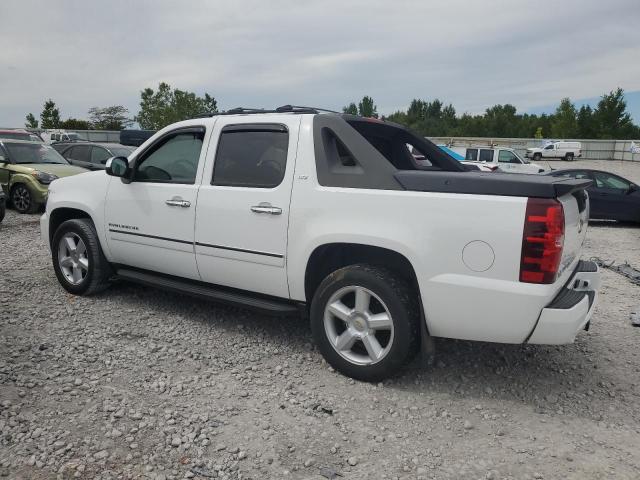 Photo 2 from auction – 2012 CHEVROLET AVALANCHE with VIN 3GNTKGE73CG100347