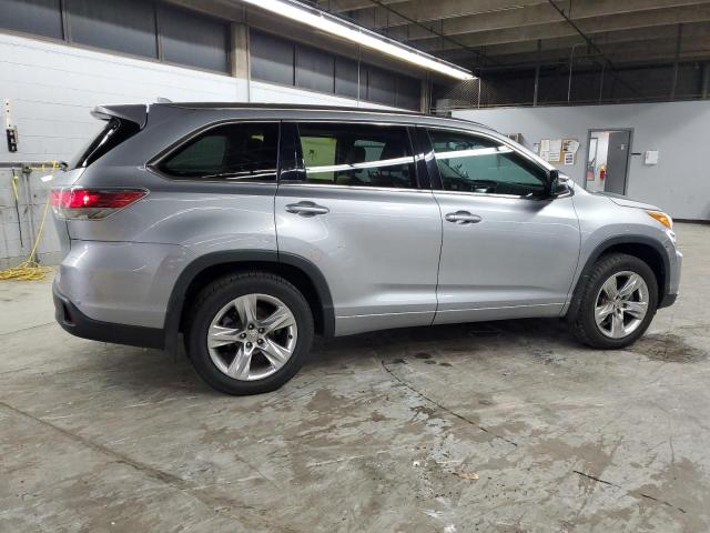 Photo 3 from auction – 2015 TOYOTA HIGHLANDER with VIN 5TDDKRFH9FS203357