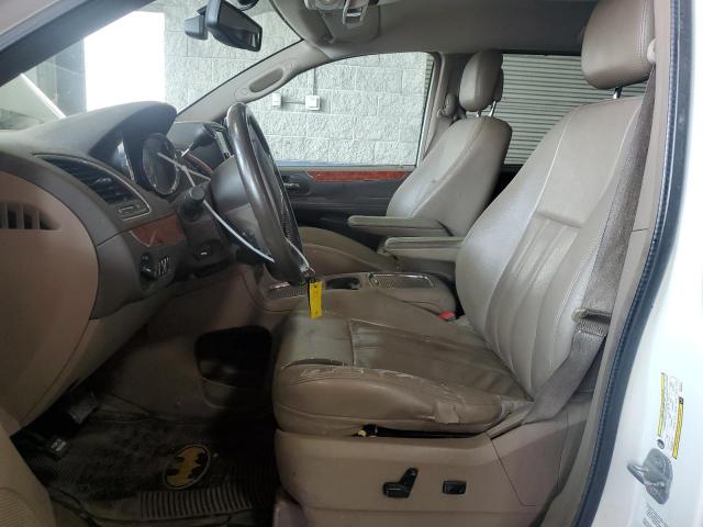Photo 7 from auction – 2013 CHRYSLER TOWN & COU with VIN 2C4RC1CG2DR509872
