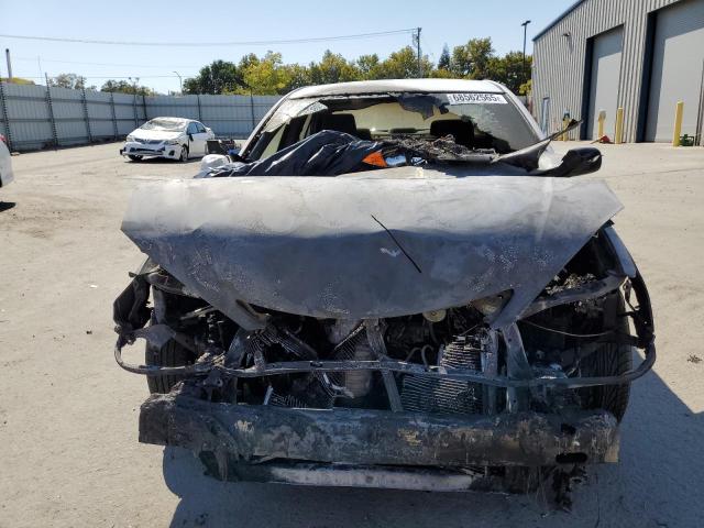 Photo 5 from auction – 2003 TOYOTA CAMRY LE with VIN JTDBE32K230166146