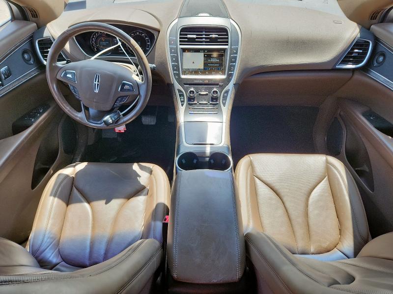 Photo 8 from auction – 2017 LINCOLN MKX RESERV with VIN 2LMPJ6LR8HBL54030