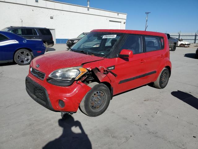 KIA SOUL 2013 with VIN KNDJT2A5XD7614570 - Photo from auction