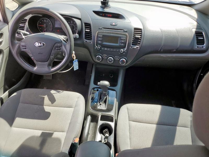 Zdjęcie 8 z aukcji – 2017 KIA FORTE LX z VIN 3KPFK4A78HE012987
