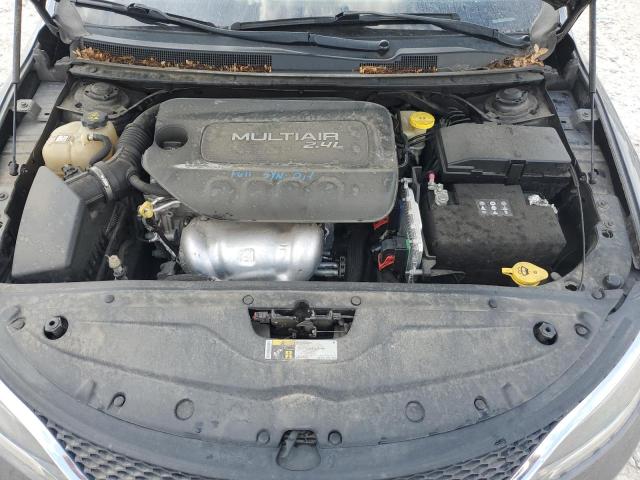 Photo 11 from auction – 2015 CHRYSLER 200 LIMITE with VIN 1C3CCCAB0FN588083