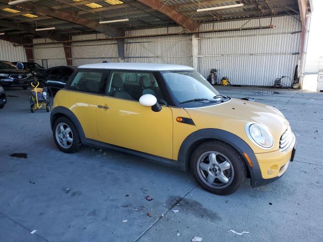 Photo 4 from auction – 2007 MINI COOPER with VIN WMWMF33507TT58276