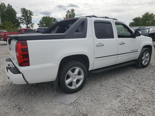 Photo 3 from auction – 2012 CHEVROLET AVALANCHE with VIN 3GNTKGE73CG100347