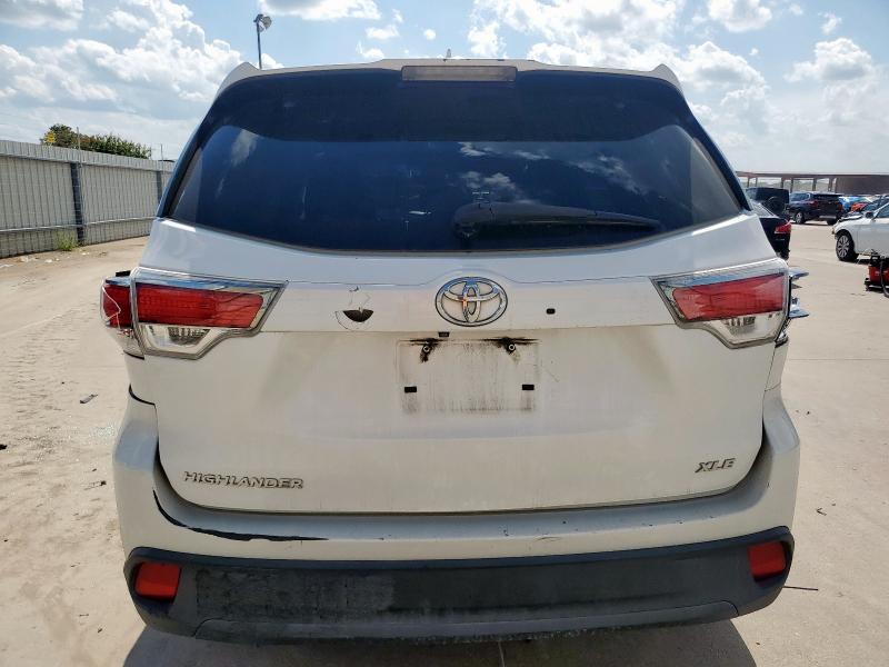 Photo 6 from auction – 2015 TOYOTA HIGHLANDER with VIN 5TDKKRFH1FS075915