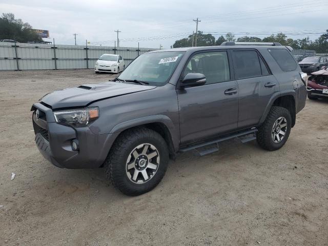 TOYOTA 4RUNNER SR 2018 with VIN JTEBU5JR3J5609431 - Photo from auction