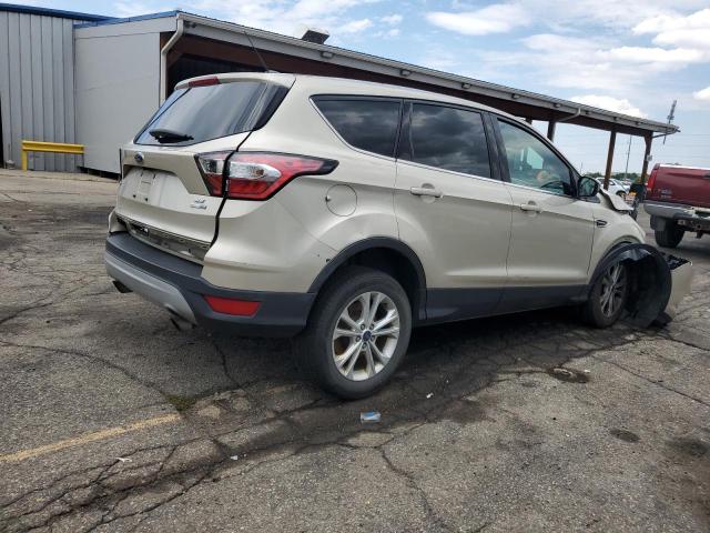 Photo 3 from auction – 2017 FORD ESCAPE SE with VIN 1FMCU9GD7HUC66436