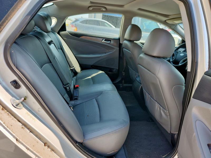 Photo 10 from auction – 2015 HYUNDAI SONATA HYB with VIN KMHEC4A49FA129245