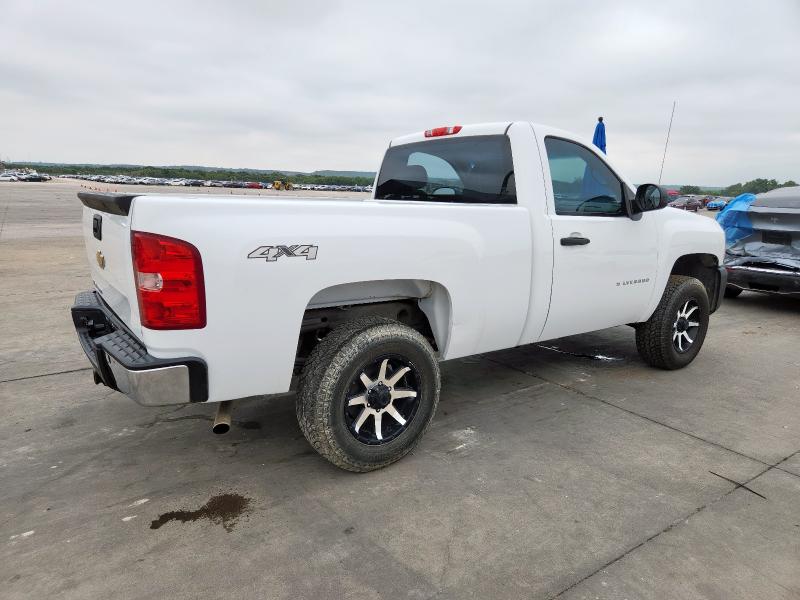 Photo 3 from auction – 2013 CHEVROLET SILVERADO with VIN 1GCNKPEA7DZ196188