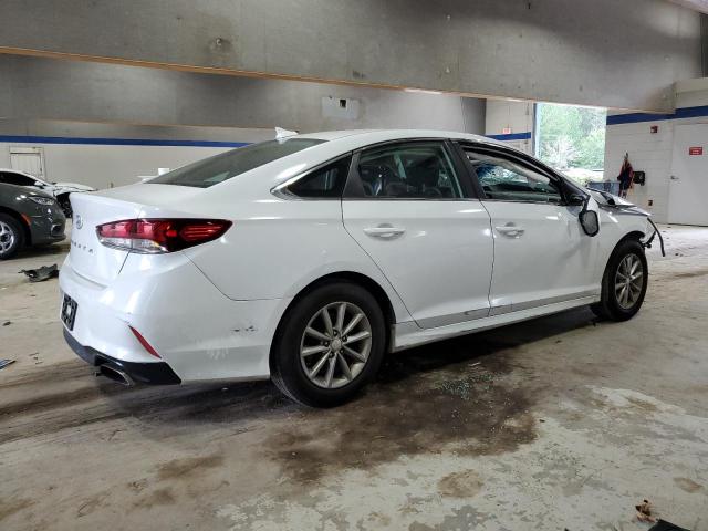 Photo 3 from auction – 2018 HYUNDAI SONATA SE with VIN 5NPE24AF2JH623019