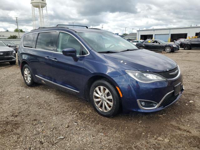 Photo 4 from auction – 2017 CHRYSLER PACIFICA T with VIN 2C4RC1BG5HR576764