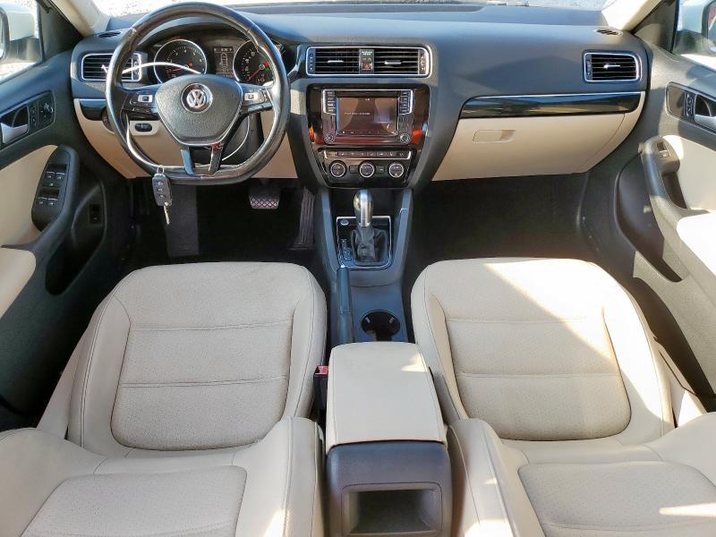 Photo 8 from auction – 2017 VOLKSWAGEN JETTA SEL with VIN 3VWL17AJXHM409557
