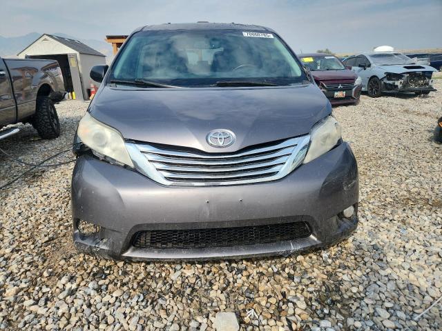 Photo 5 from auction – 2011 TOYOTA SIENNA XLE with VIN 5TDDK3DC3BS011818