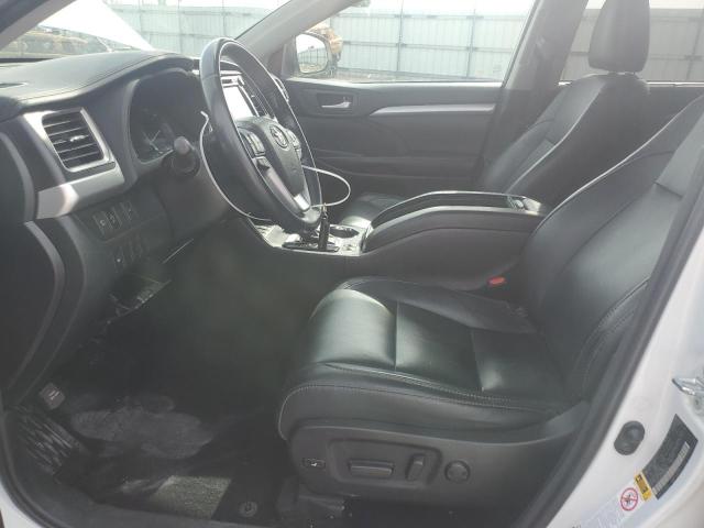 Photo 7 from auction – 2018 TOYOTA HIGHLANDER with VIN 5TDJZRFH1JS557722