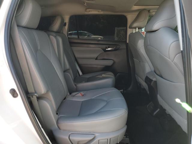 Photo 11 from auction – 2023 TOYOTA HIGHLANDER with VIN 5TDKDRAH7PS010540