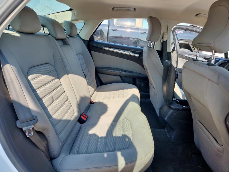 Photo 10 from auction – 2016 FORD FUSION S with VIN 3FA6P0G74GR132395