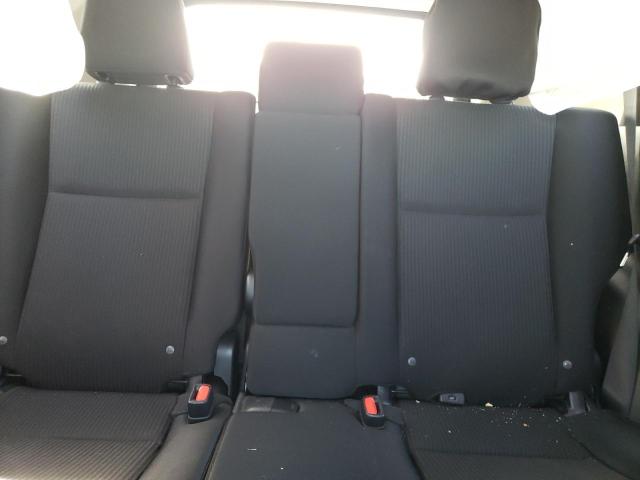Photo 10 from auction – 2018 TOYOTA RAV4 LE with VIN JTMBFREV7JJ189032