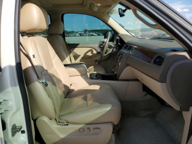 Photo 7 from auction – 2011 CHEVROLET SUBURBAN K with VIN 1GNSKKE34BR391239