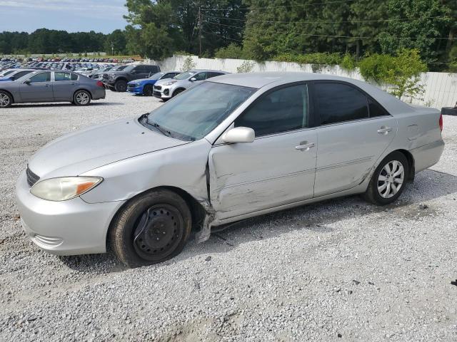 TOYOTA CAMRY LE 2002 with VIN 4T1BE30K32U618143 - Photo from auction