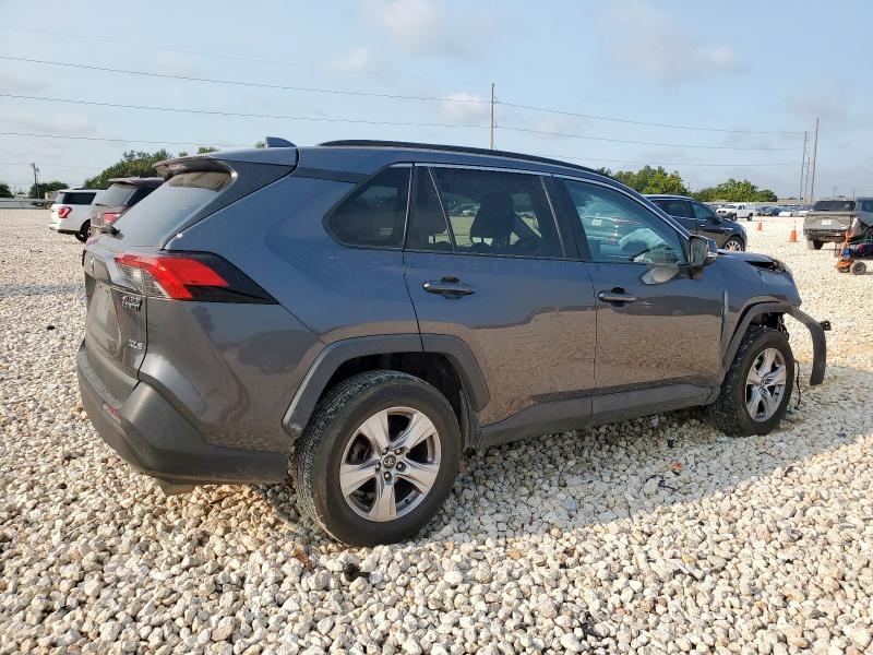 Photo 3 from auction – 2020 TOYOTA RAV4 XLE with VIN 2T3W1RFVXLC044278