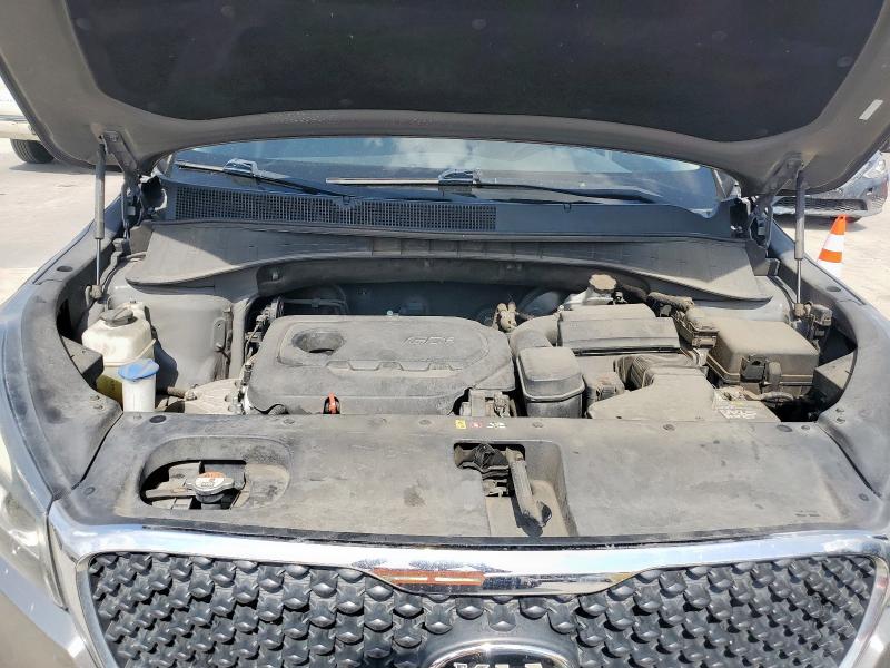 Photo 12 from auction – 2016 KIA SORENTO LX with VIN 5XYPG4A32GG092629