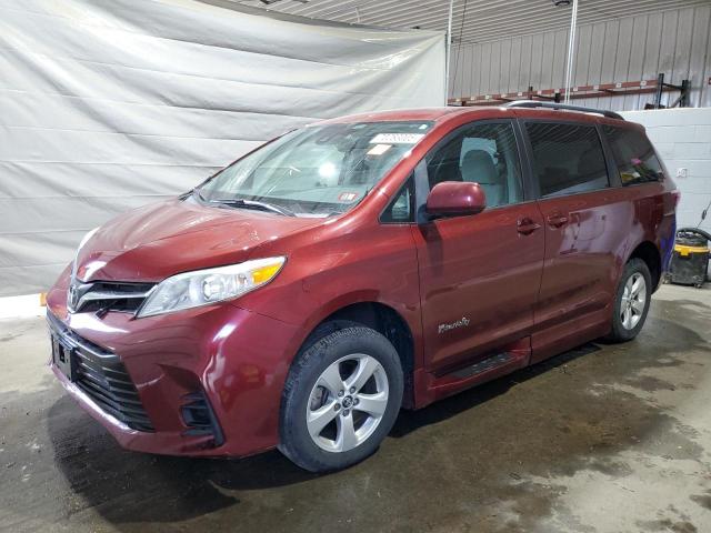TOYOTA SIENNA LE 2018 with VIN 5TDKZ3DCXJS930409 - Photo from auction