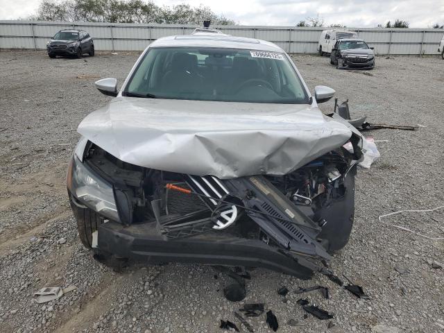 Photo 5 from auction – 2012 VOLKSWAGEN PASSAT SE with VIN 1VWBP7A38CC021071