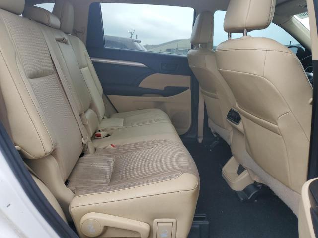Photo 11 from auction – 2017 TOYOTA HIGHLANDER with VIN 5TDBZRFH9HS364488