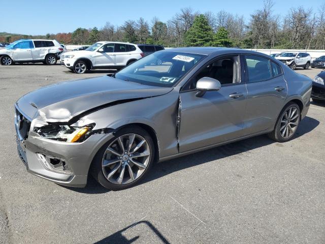 VOLVO S60 2019 with VIN 7JRA22TK6KG002774 - Photo from auction