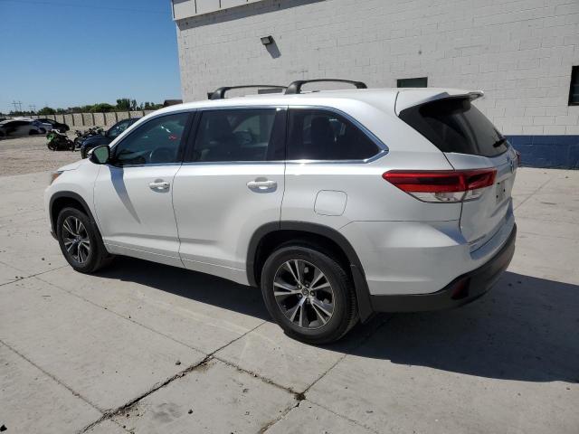 Photo 2 from auction – 2017 TOYOTA HIGHLANDER LE with VIN 5TDBZRFH8HS367916